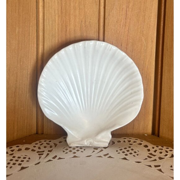 Vintage Wedgwood Etruria Barlaston Satin Cream Nautilus Small Dish Trinket Seash - Picture 1 of 4